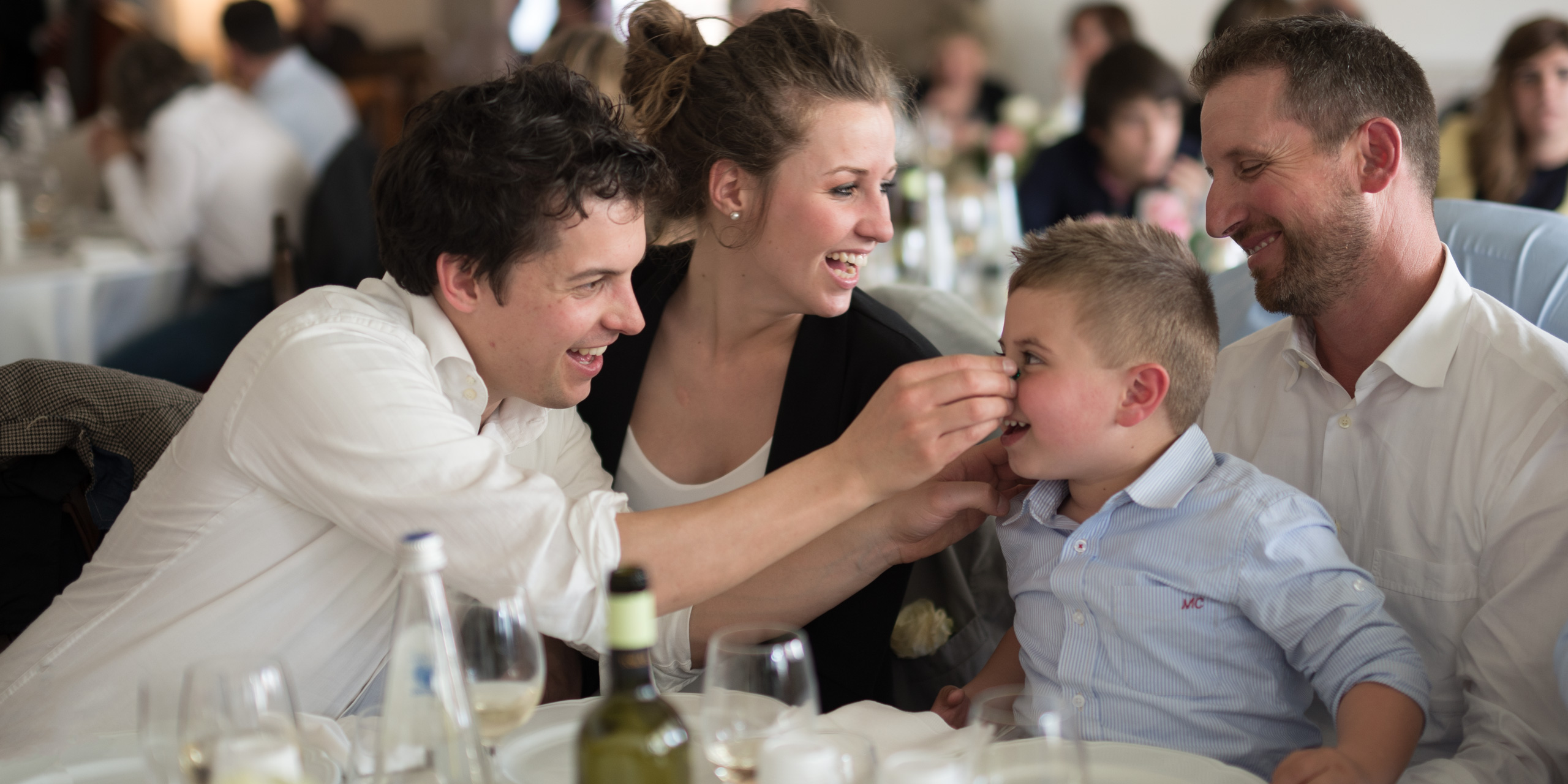 fotografia di nozze matrimonio invitati